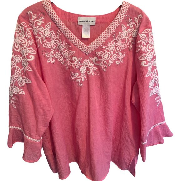 Alfred Dunner Paradise Pink Embroidered Yoke & Sleeve V Neck Tunic Top Sz Medium - Picture 2 of 9